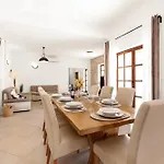 Nyaraló Muline *